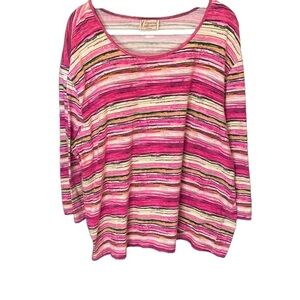 Company Collection size XLP colorful lightweight top..